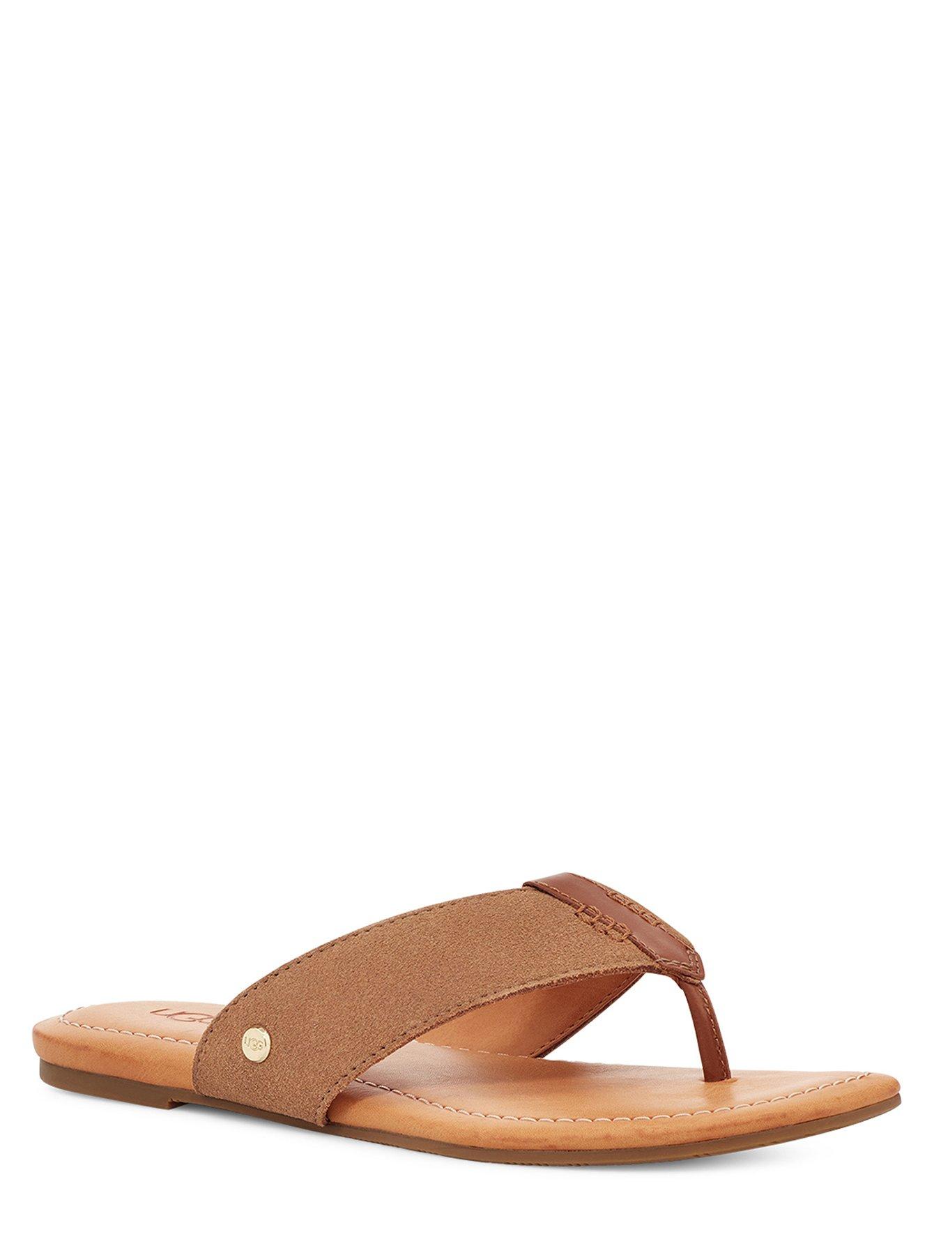 UGG Carey Flip Flops Chestnut very