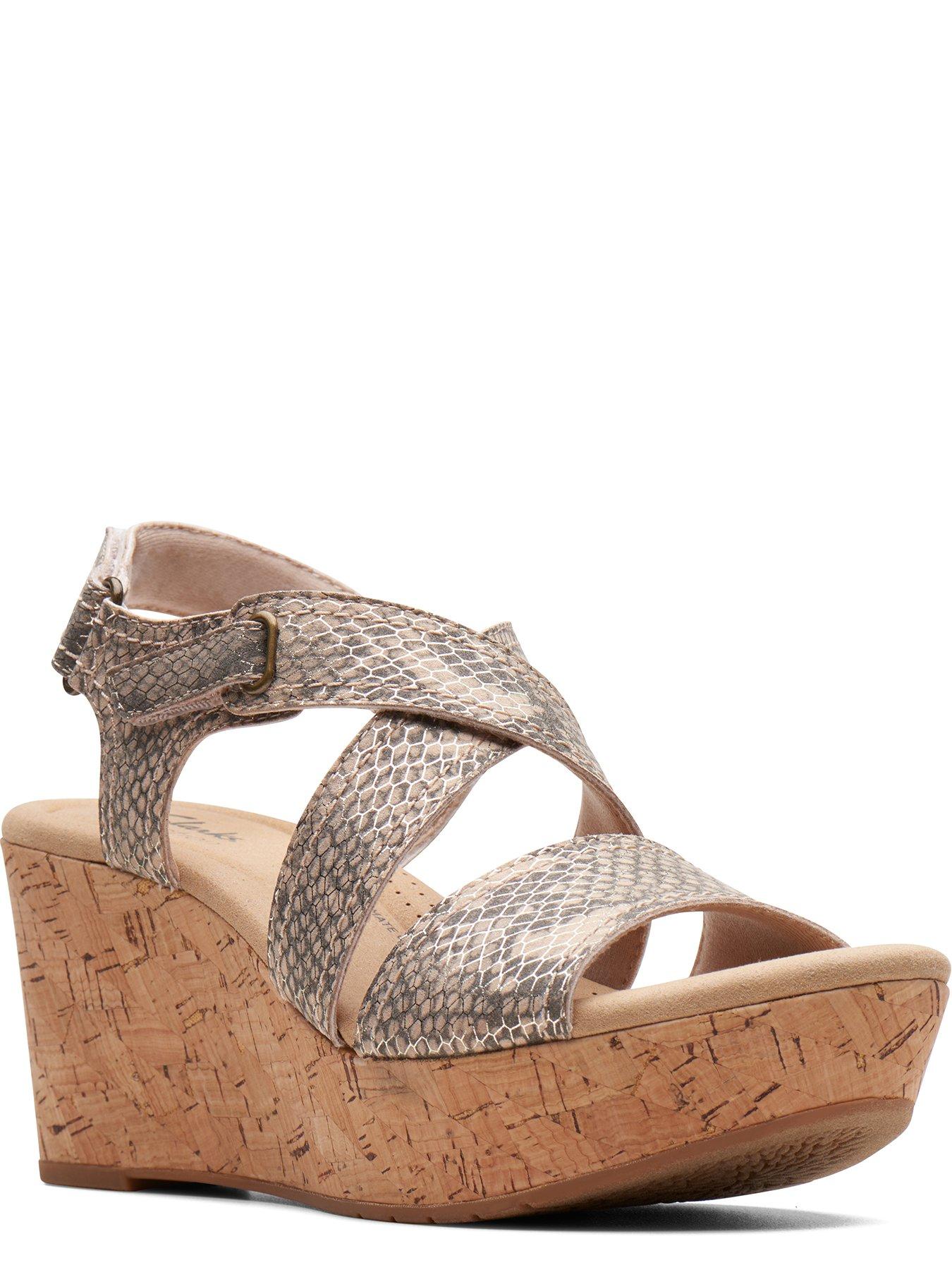 Clarks gold outlet wedges