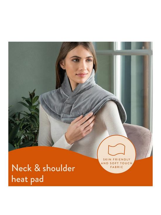 stillFront image of dreamland-revive-me-neck-and-shoulders-heat-pad-white