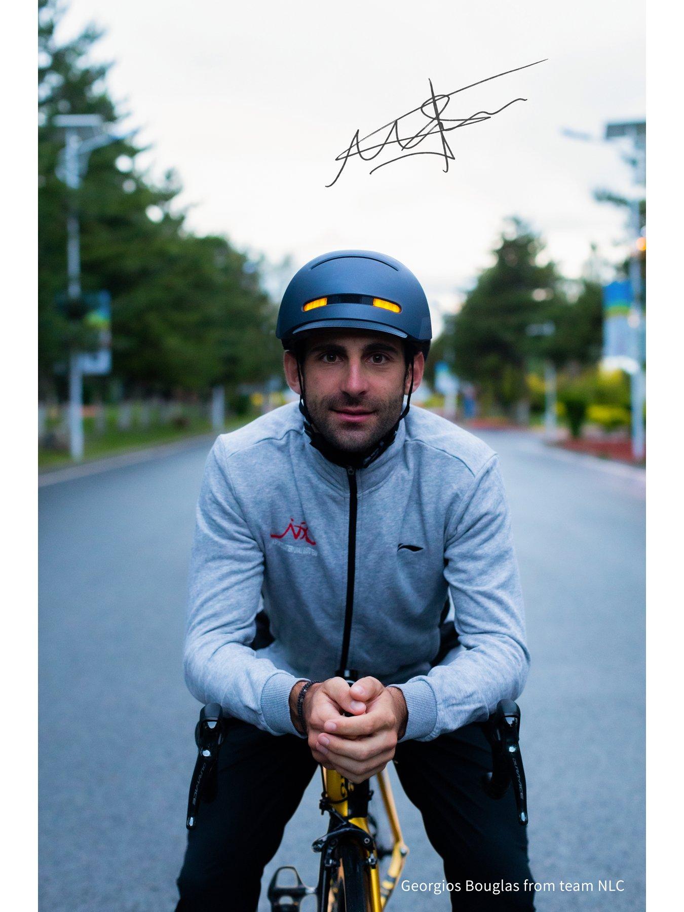 Image 4 of 8 of LIVALL ROAD BIKE HELMET BH51M NEO BLACK (57-61cm)