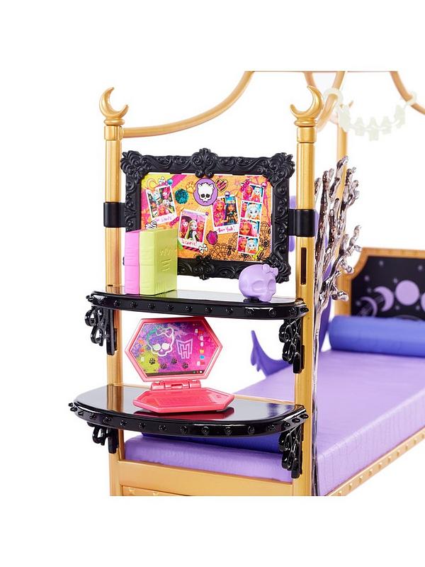 Image 3 of 6 of Monster High Clawdeen Wolf Bedroom Playset