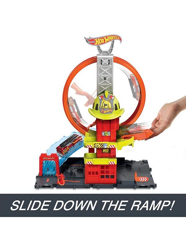 Image 5 of 6 of Hot Wheels City Super Loop Fire Station Playset