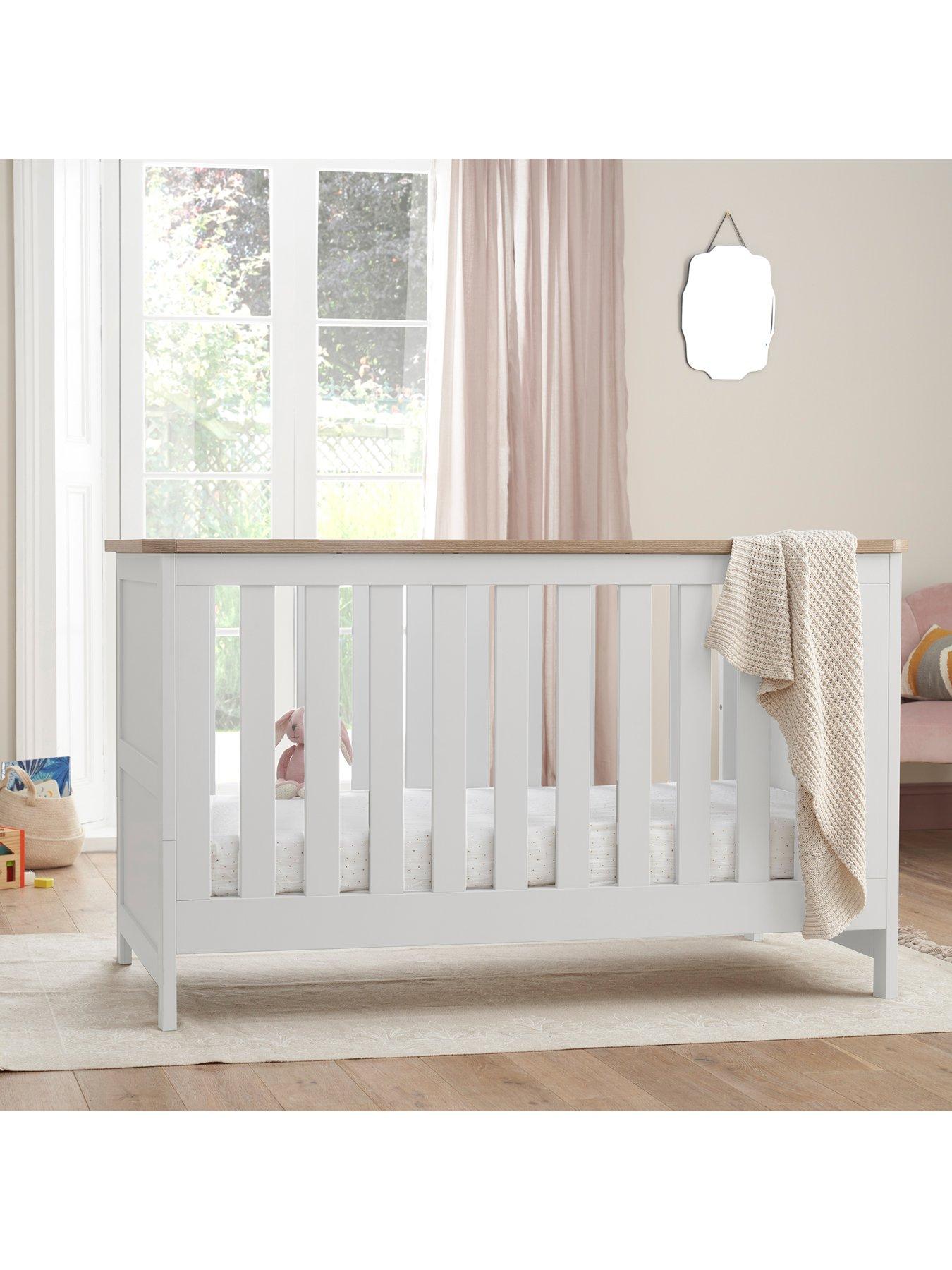 undefined Verona Cot Bed - White/Oak