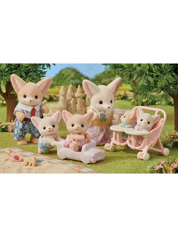 Image 2 of 5 of Sylvanian Families Fennec Fox Family