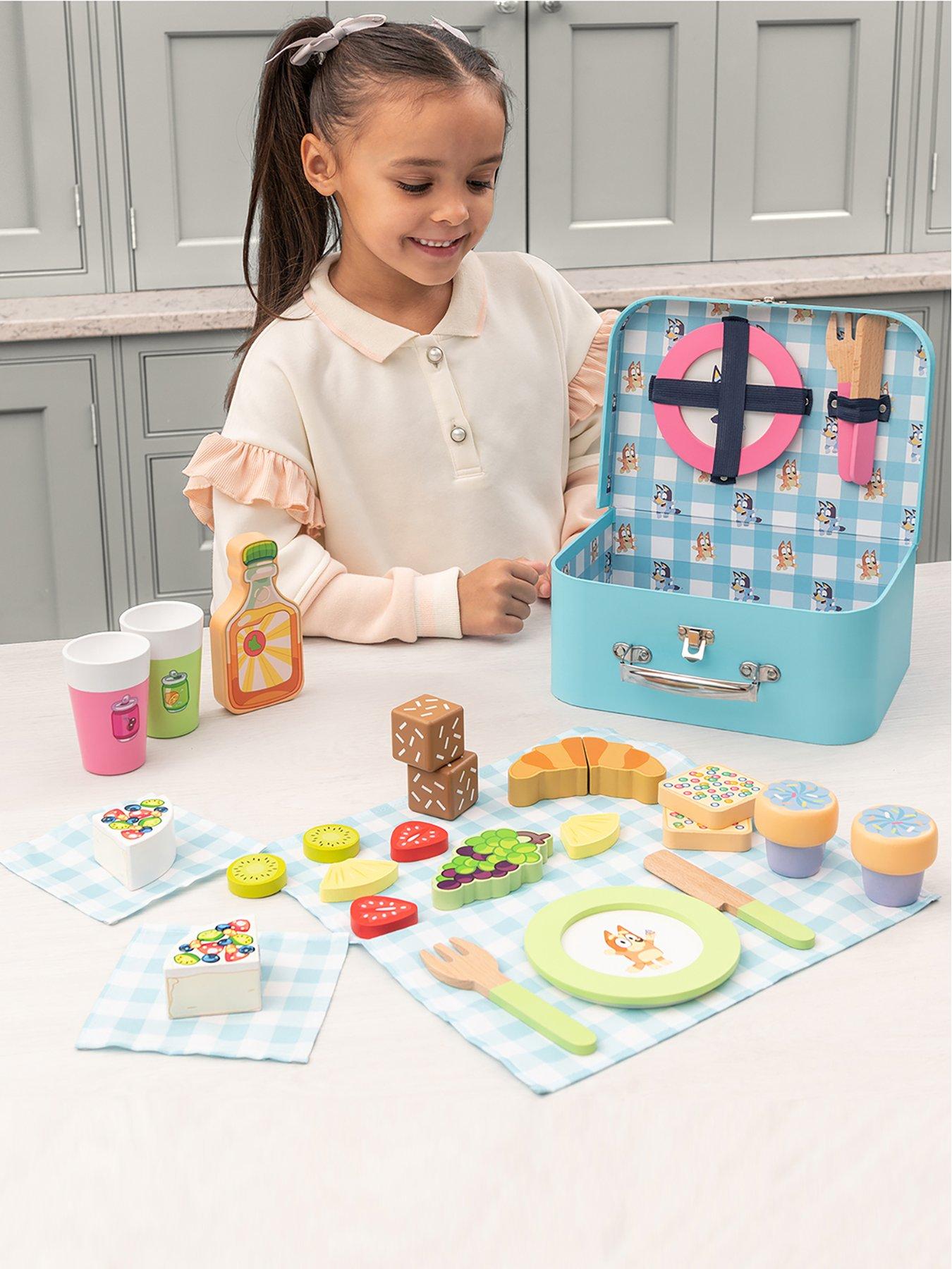 Bluey 30-Piece Wooden Picnic Set with Carry Case