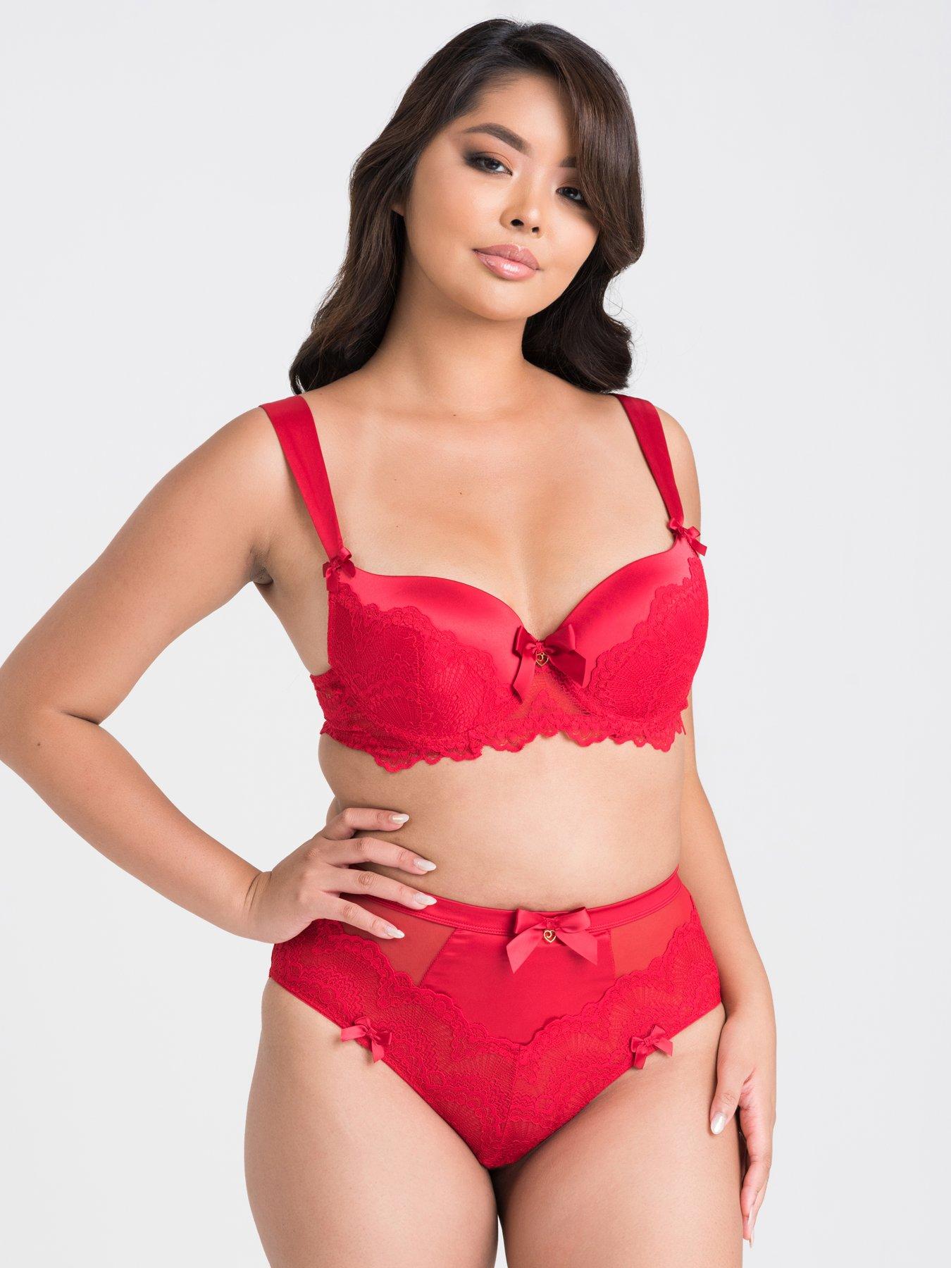 Red hot sale bra outfit