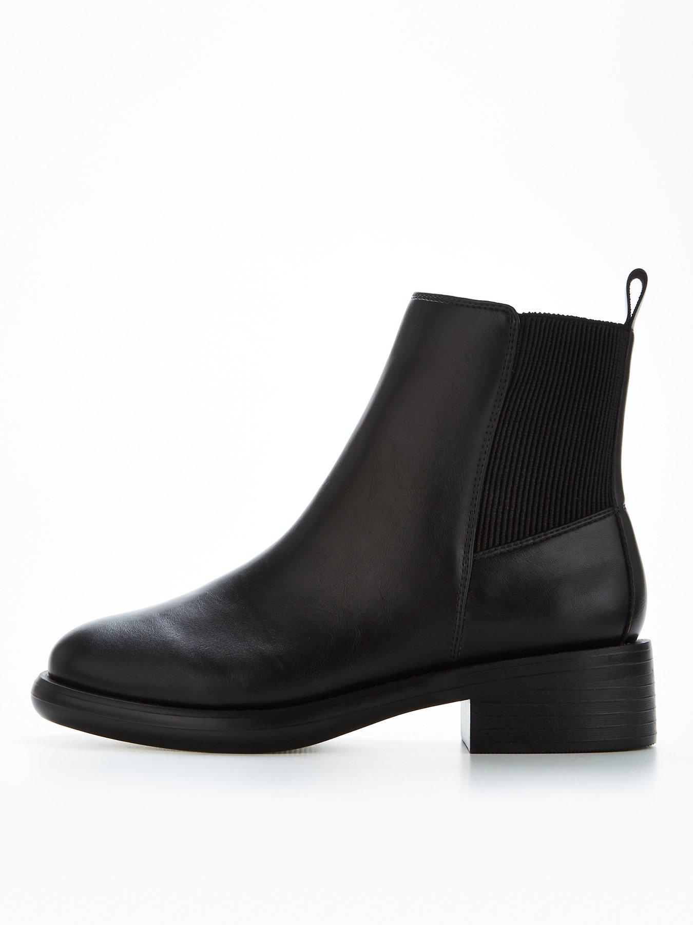 Wide fit store chelsea boots womens