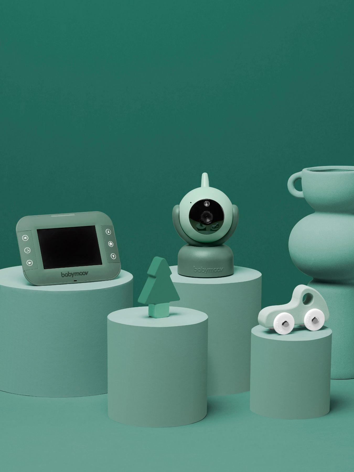 Image 2 of 8 of Babymoov YOO Twist 3.5" Pan and Tilt Remote Baby Monitor with Night Camera