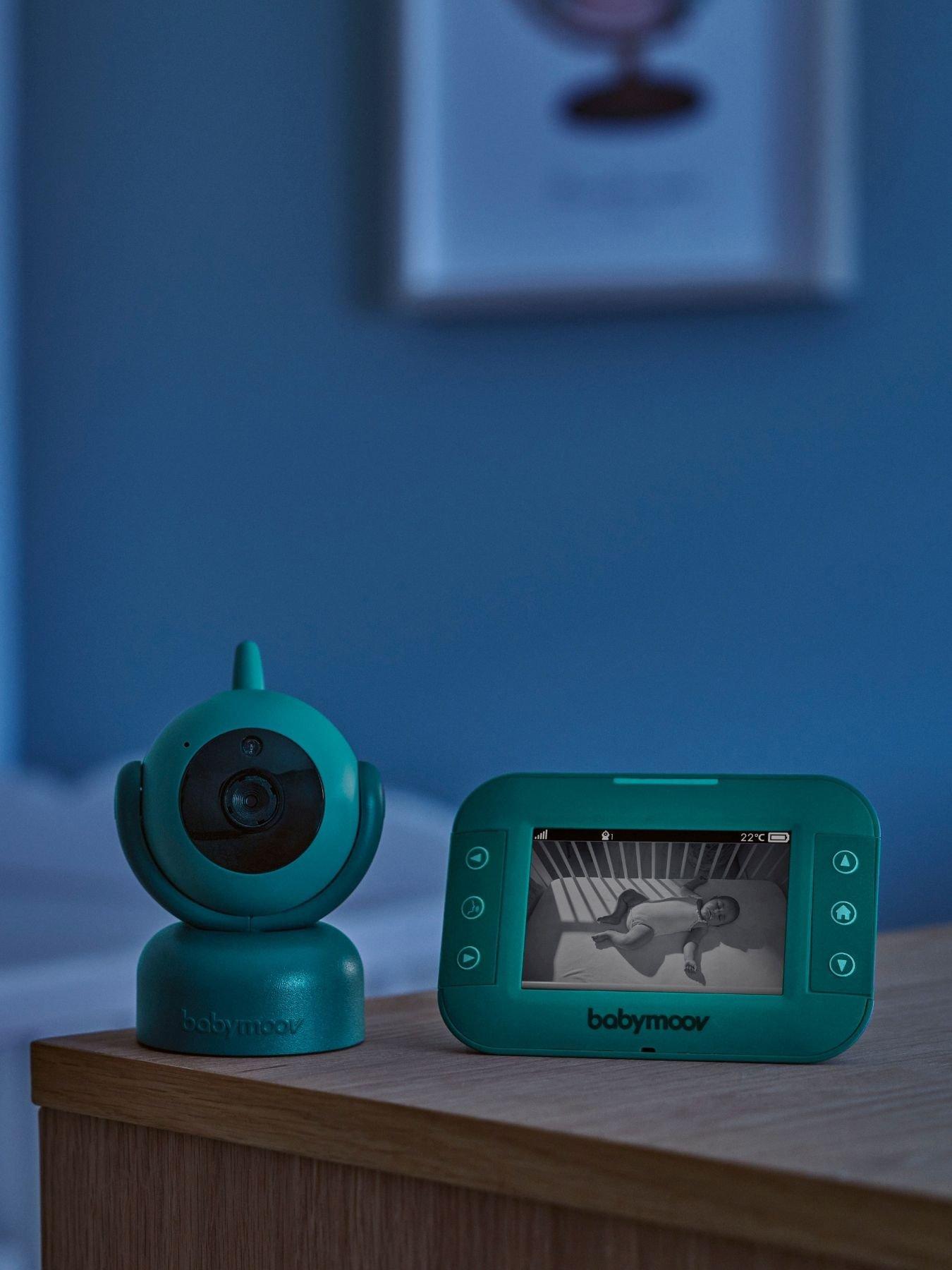 Image 3 of 8 of Babymoov YOO Twist 3.5" Pan and Tilt Remote Baby Monitor with Night Camera