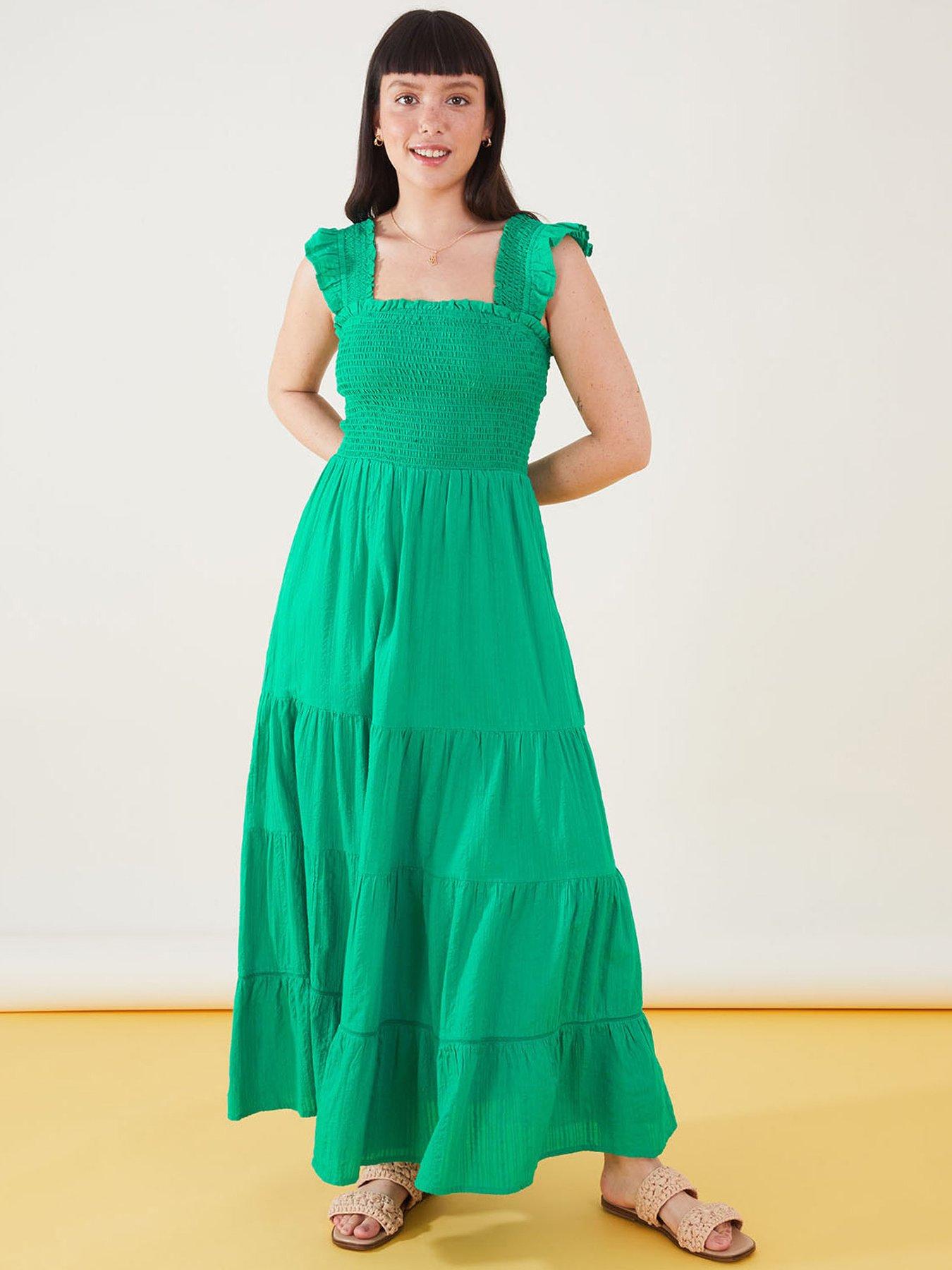 How to accessorize hot sale green dress