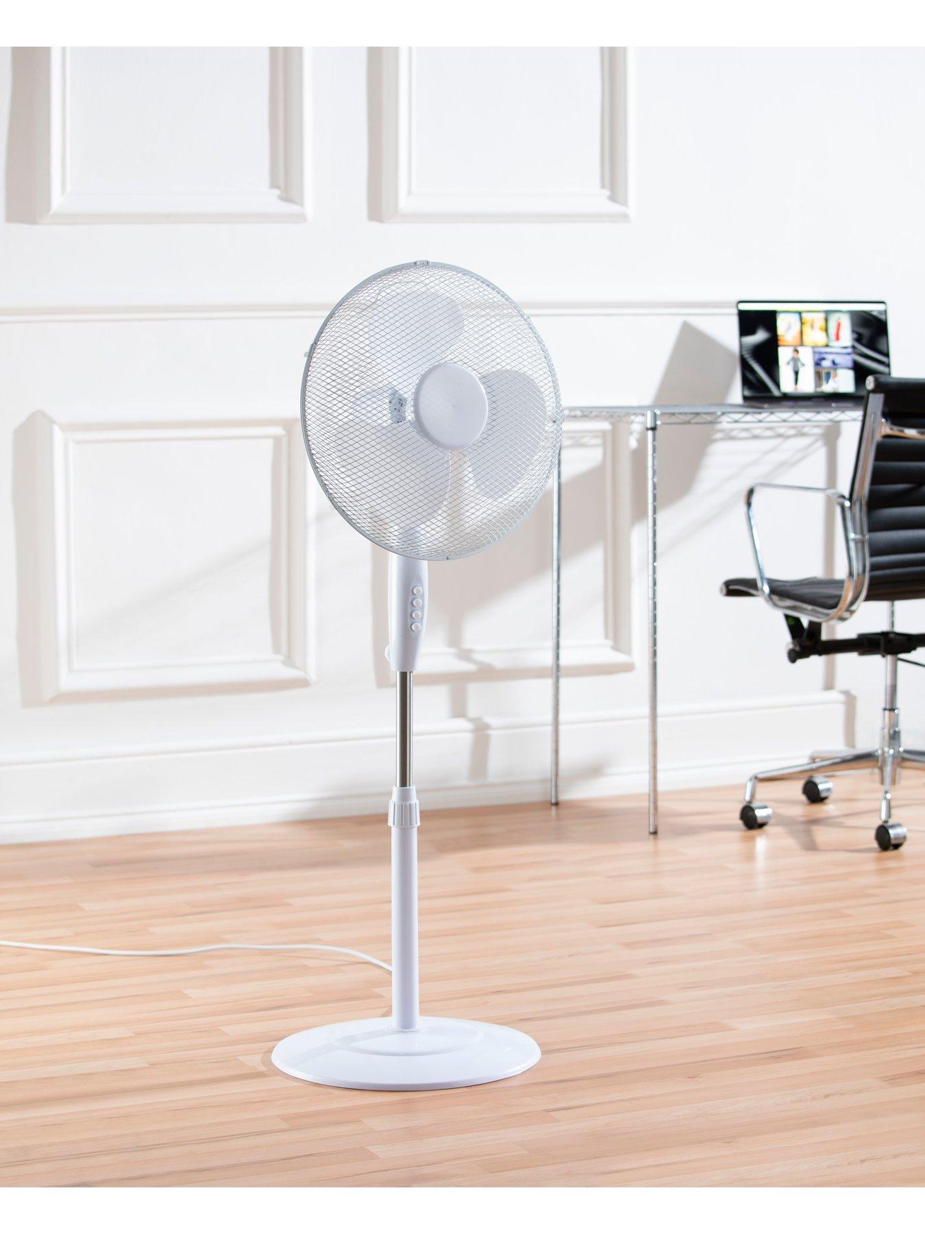Image 3 of 4 of Daewoo 16-inch Pedestal Fan