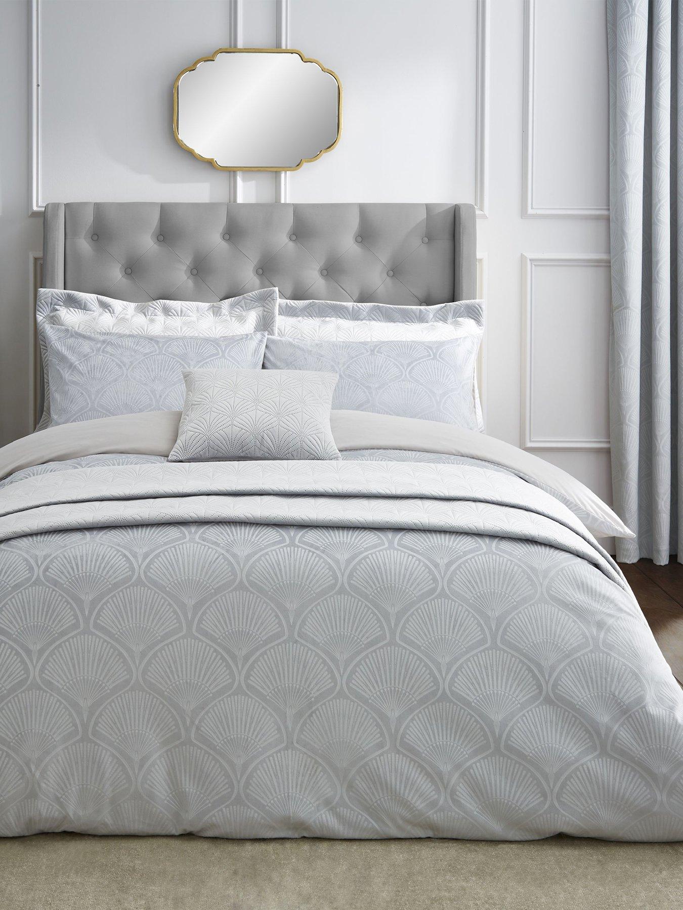 Product photograph of Catherine Lansfield Art Deco Pearl Duvet Cover Set In Silver from very.co.uk