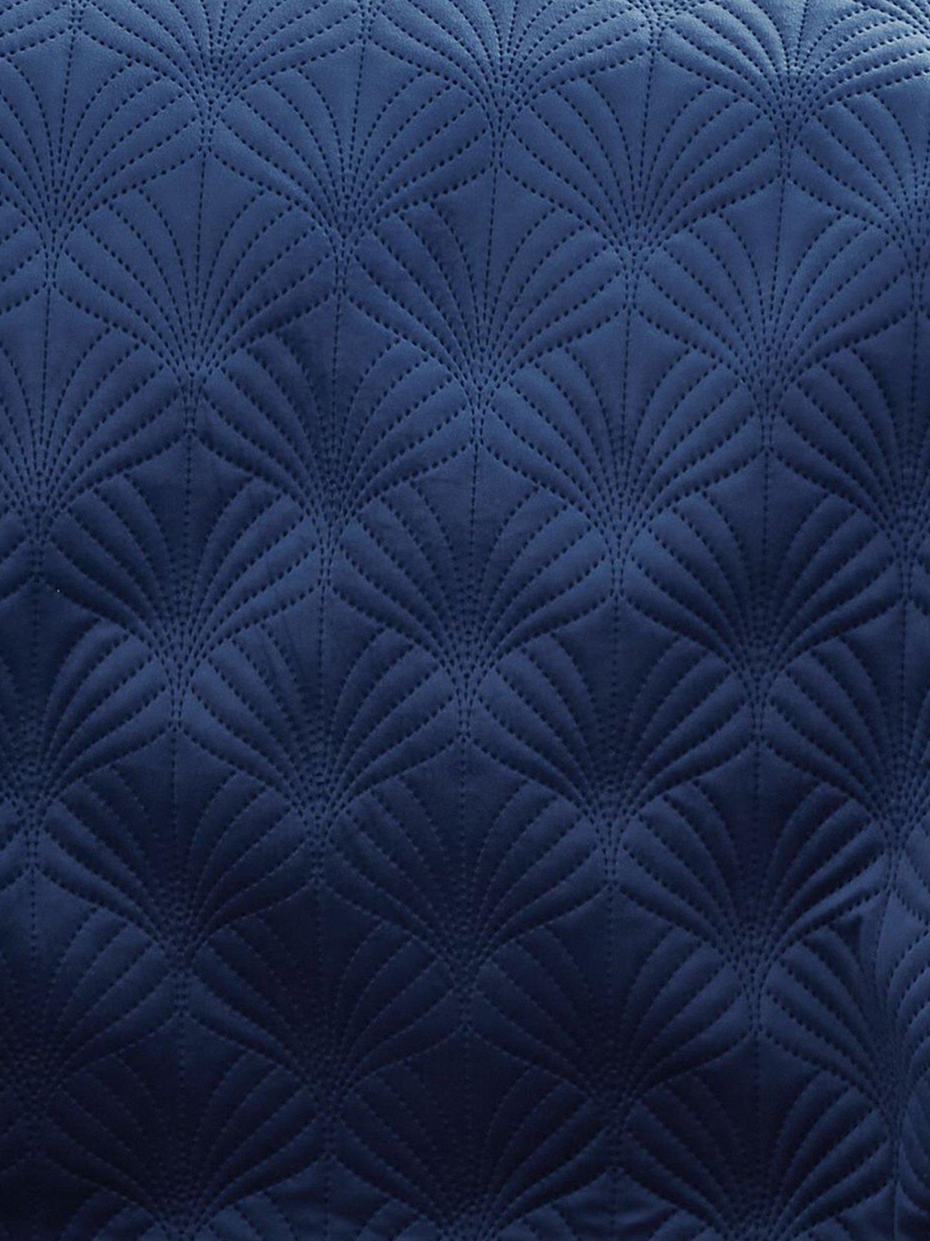 Image 3 of 3 of Catherine Lansfield Art Deco Pearl Bedspread Throw -&nbsp;Navy