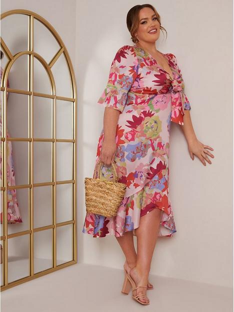 chi-chi-london-curve-plus-size-short-sleeve-tie-front-floral-midi-dress-in-pink