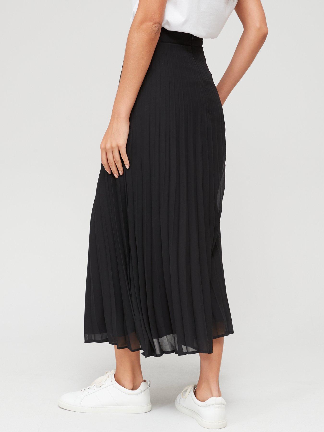 Black pleated midi on sale skirt 7 little words