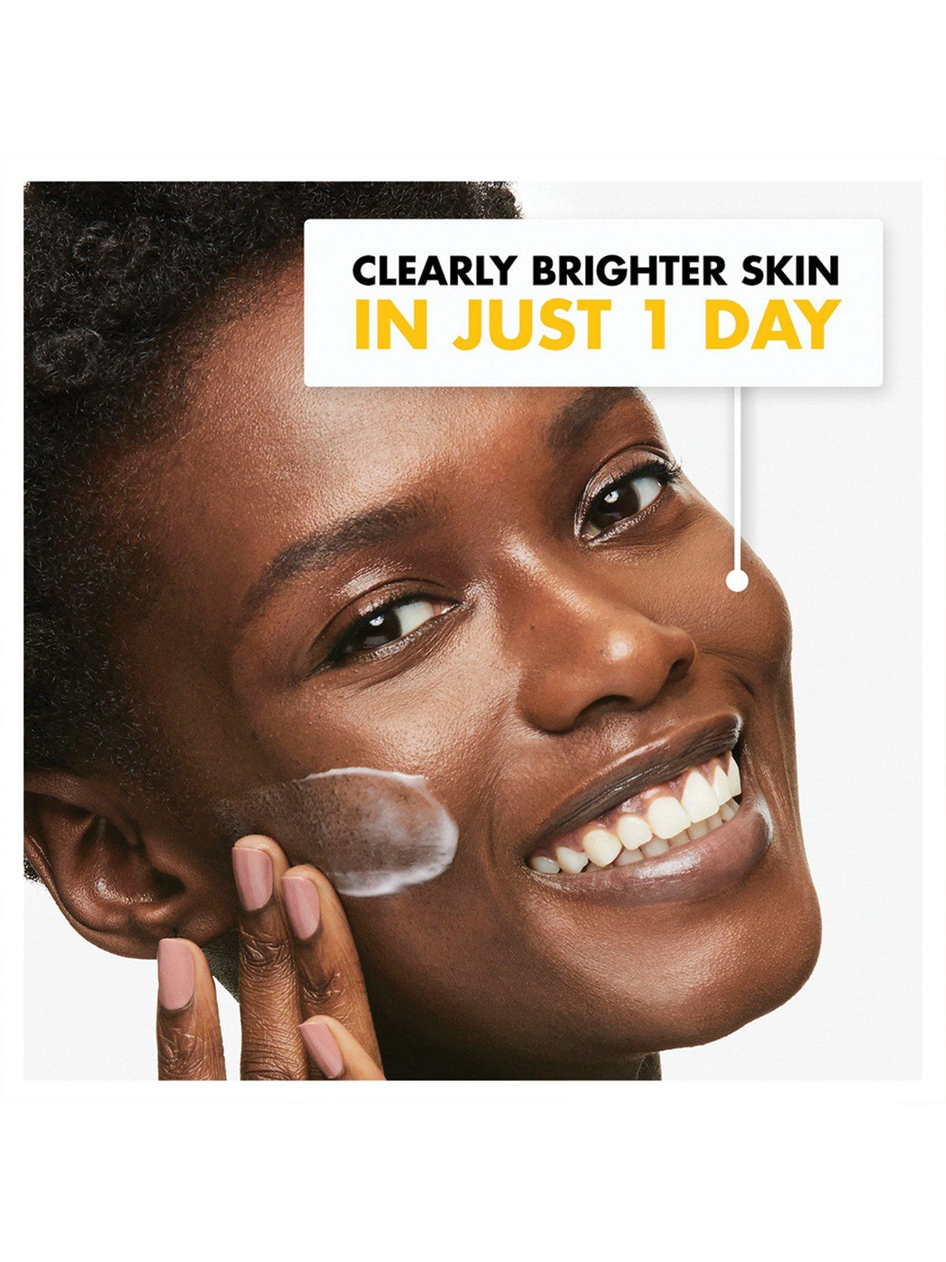 Olay Vitamin B3 24 + Vitamin C Eye Cream For Visibly Brighter Skin