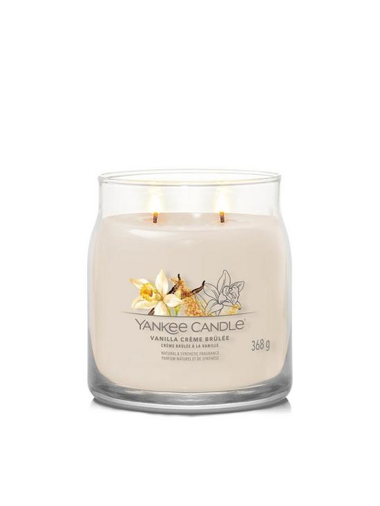 stillFront image of yankee-candle-signature-collection-medium-jar-candle-ndash-vanilla-cregraveme-brulee