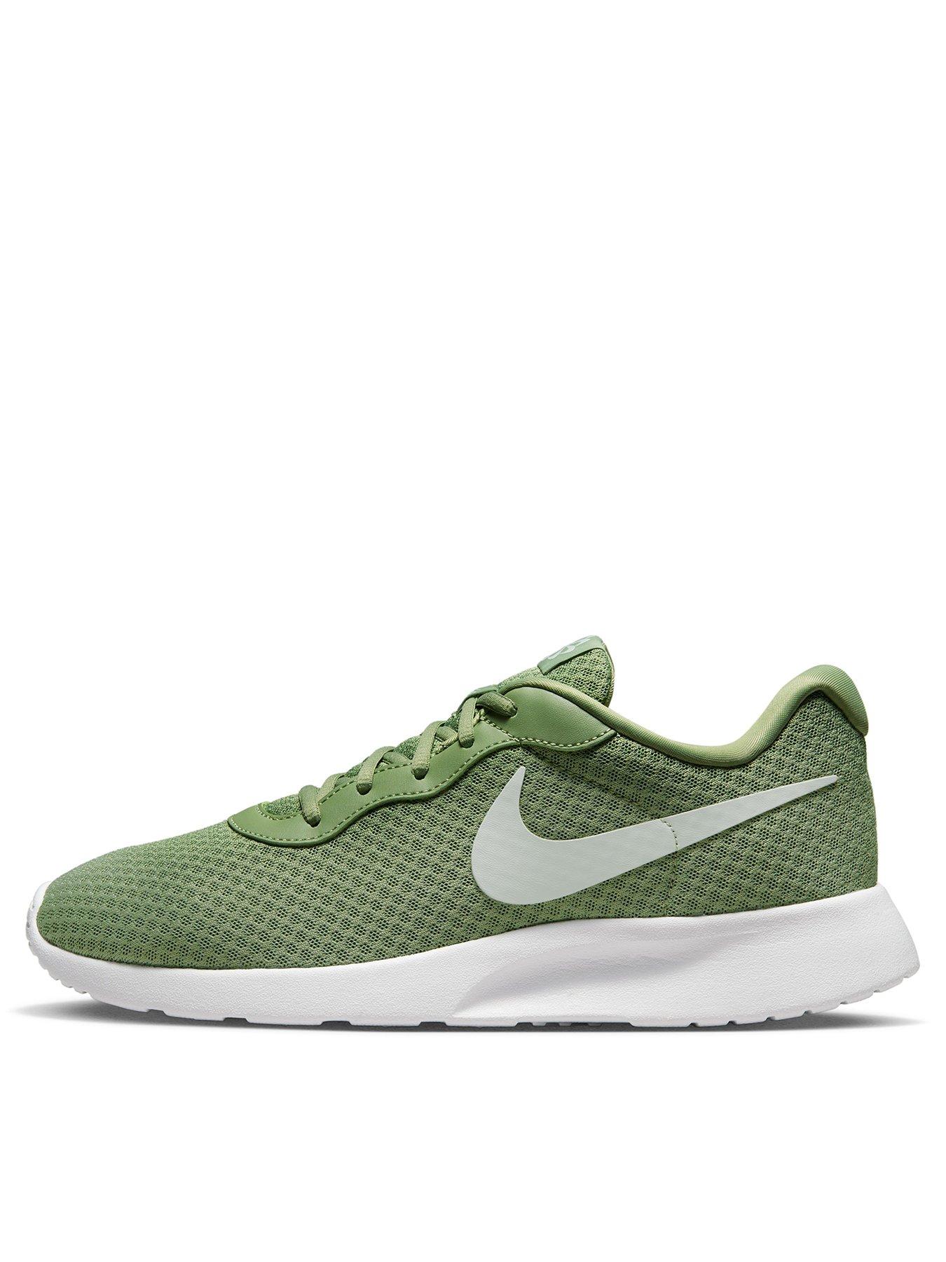 Nike tanjun best sale trainers mens white