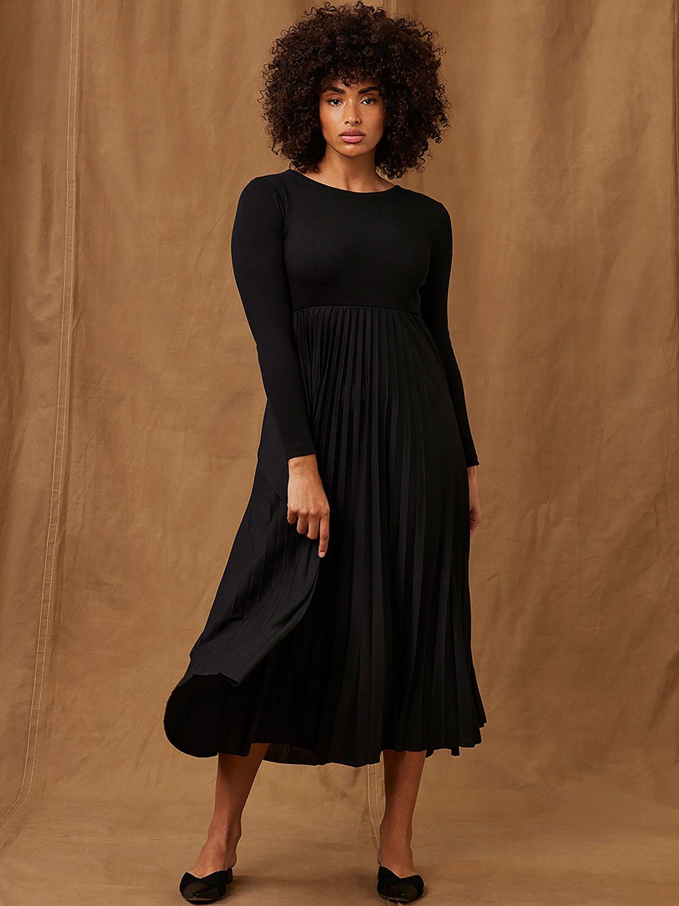 Velvet best sale pleated dress