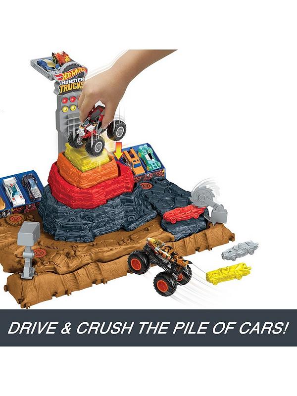 Image 3 of 7 of Hot Wheels Monster Trucks Bone Shaker Ultimate Crush Yard Playset