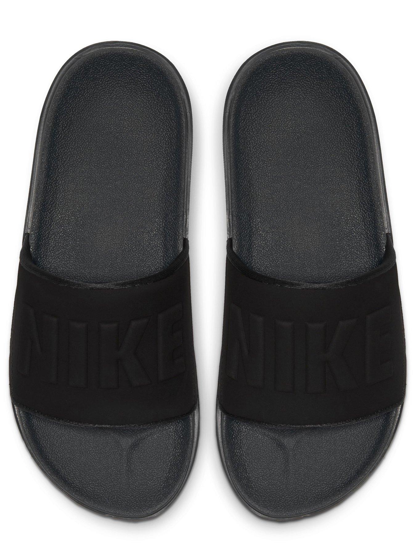 Nike female flip store flops