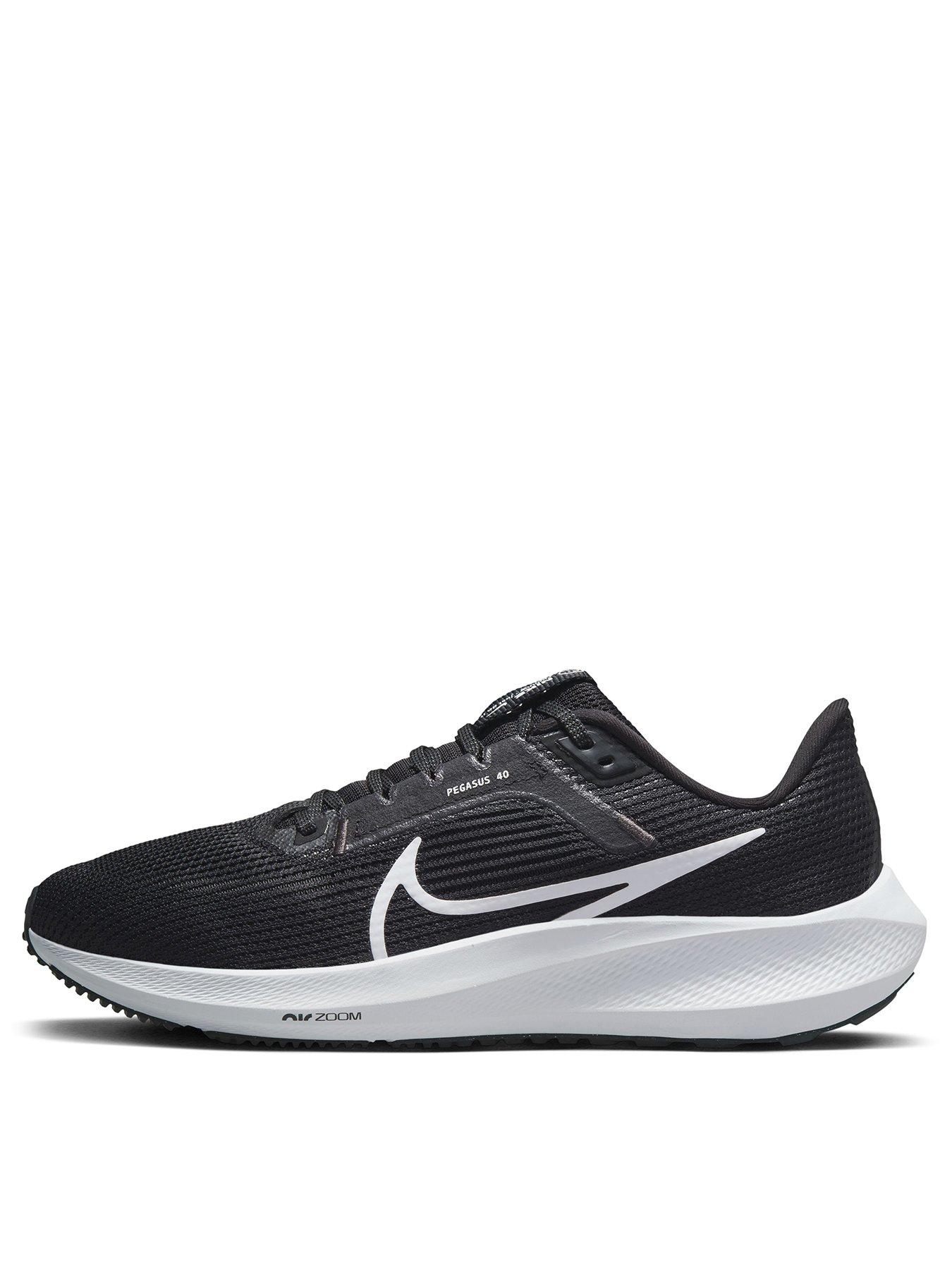 Nike Air Zoom Pegasus 40 Trainers Black White very