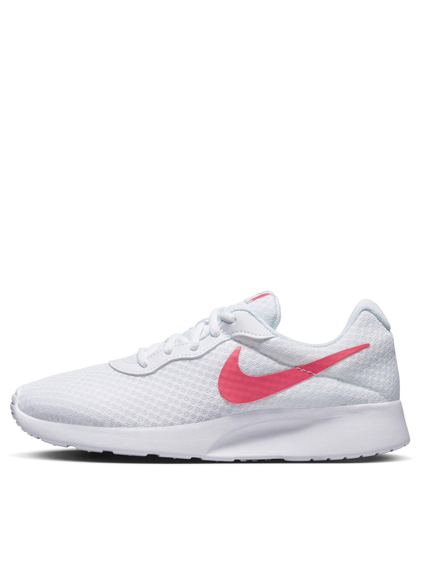 Nike tanjun store womens all white