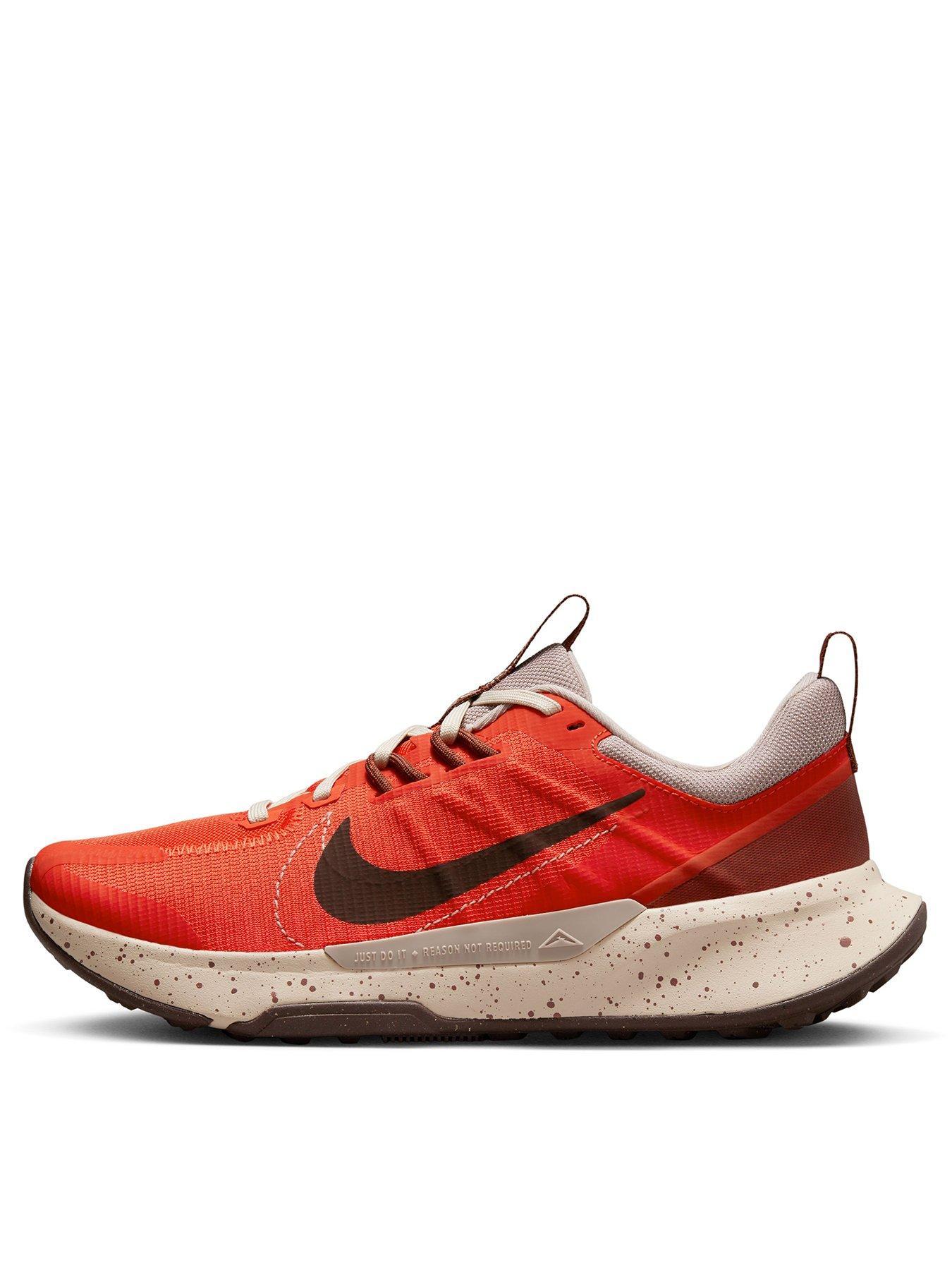 Nike internationalist sports discount direct