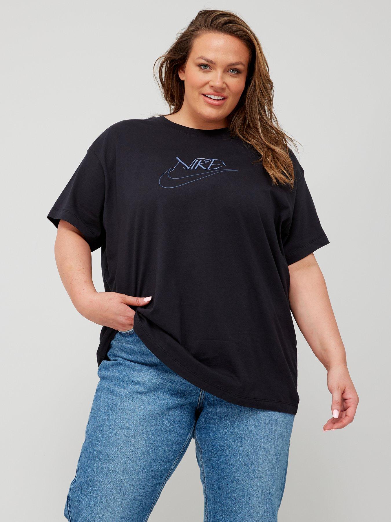 Nike boyfriend cheap fit tee