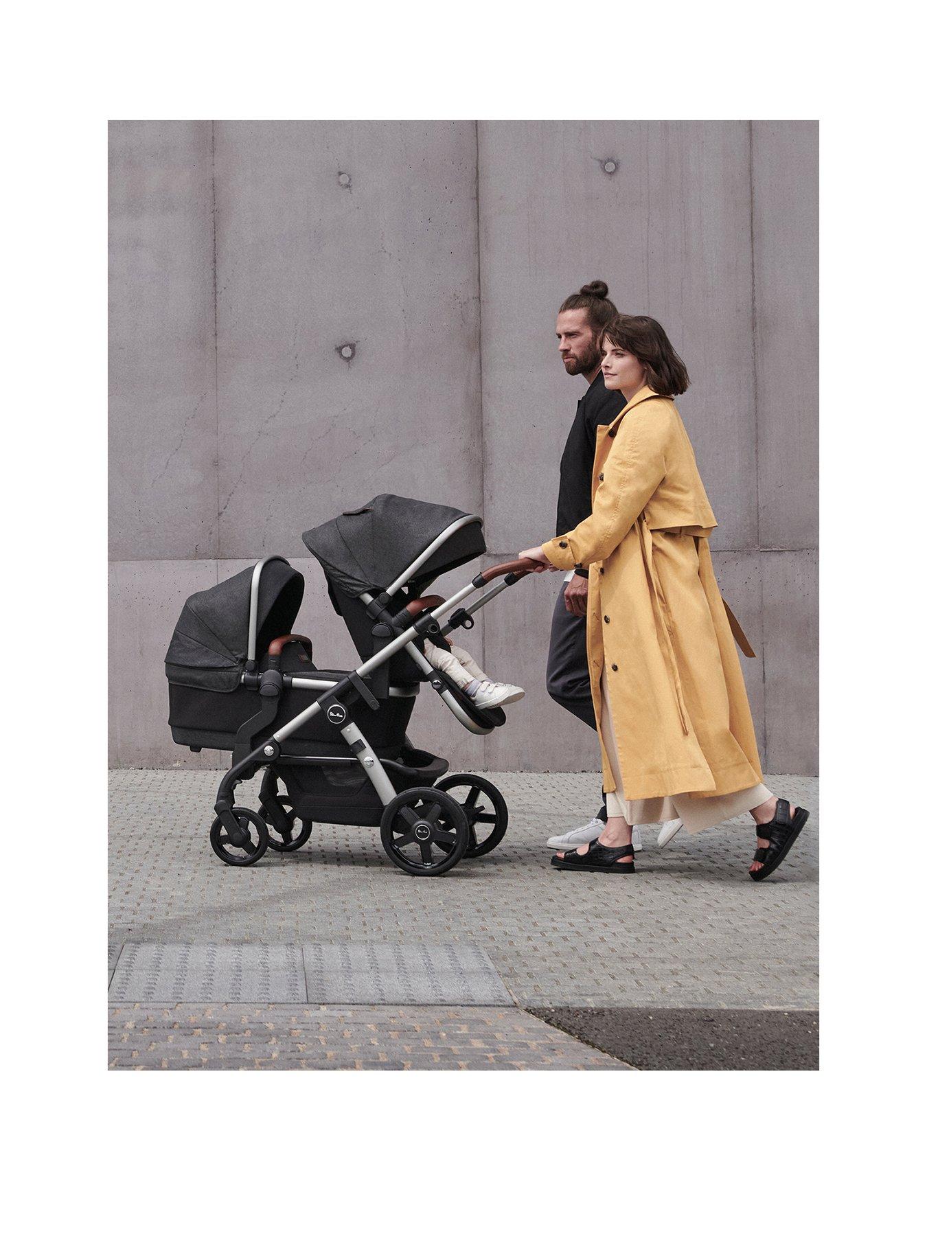 Onyx hotsell tandem pram