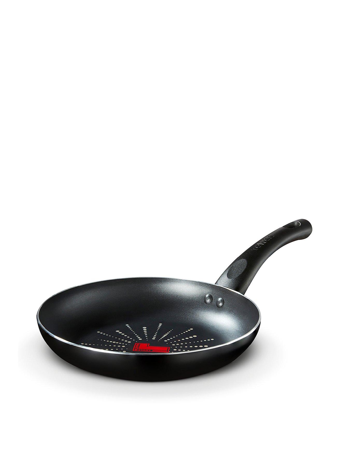 Image 1 of 7 of Tower SmartStart Classic 28 cm Frying Pan
