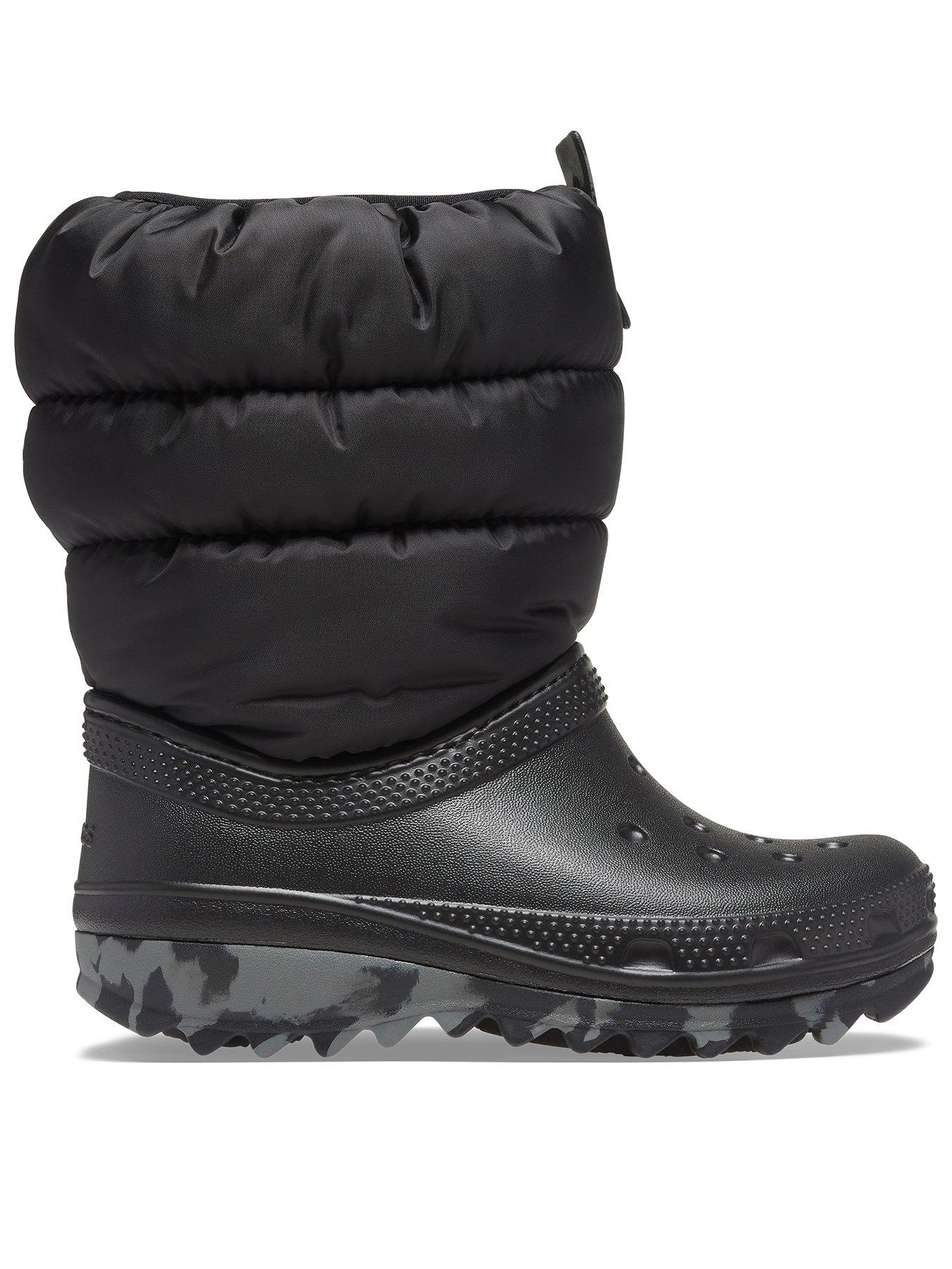 crocs-kids-classic-neo-puff-boot-black