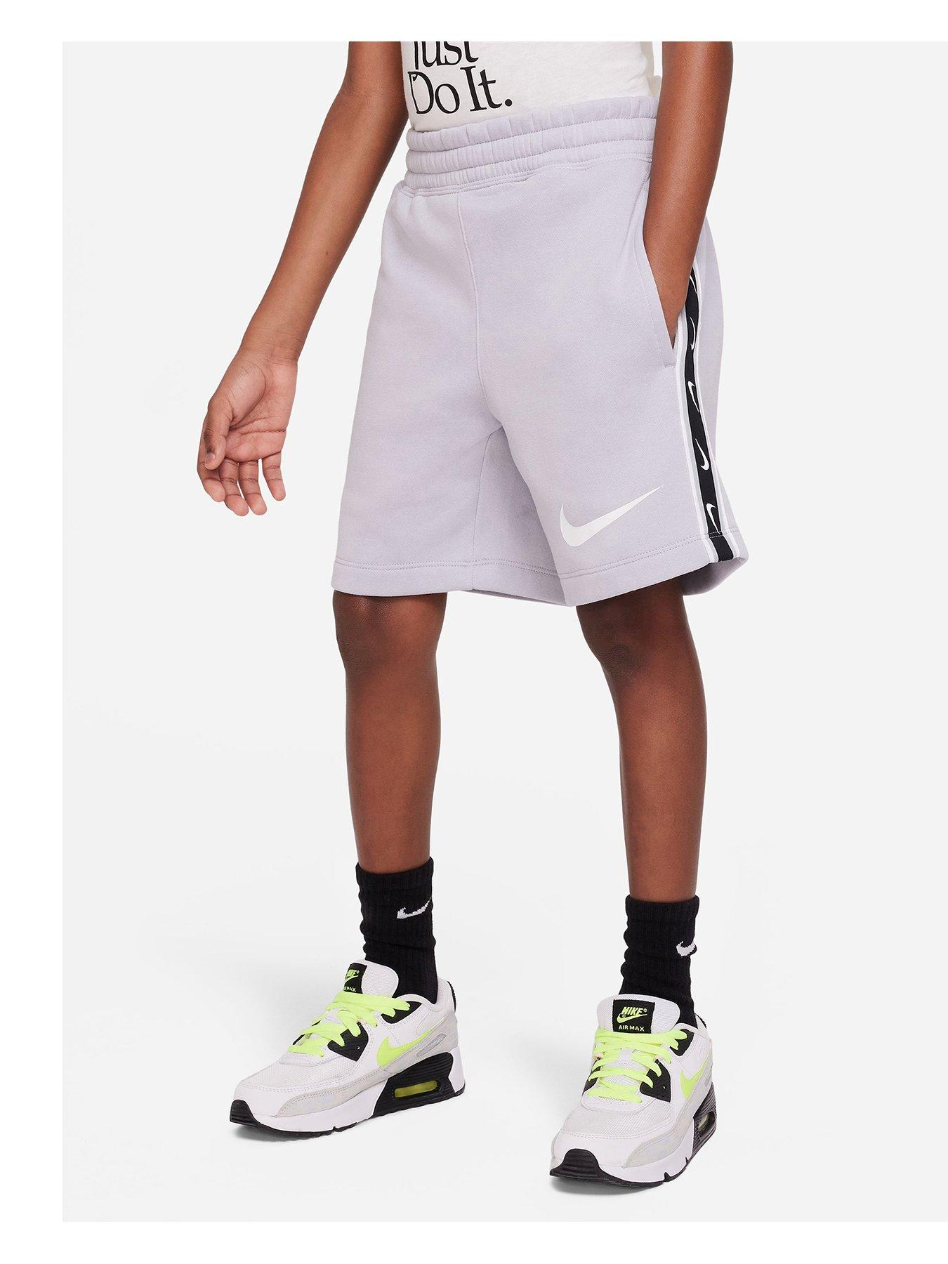 Boys fleece 2024 nike shorts