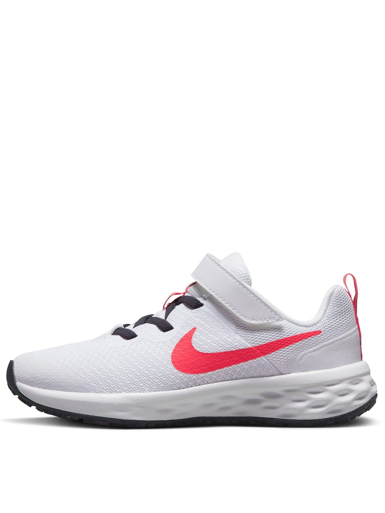 Nike Younger Kids Revolution 6 very