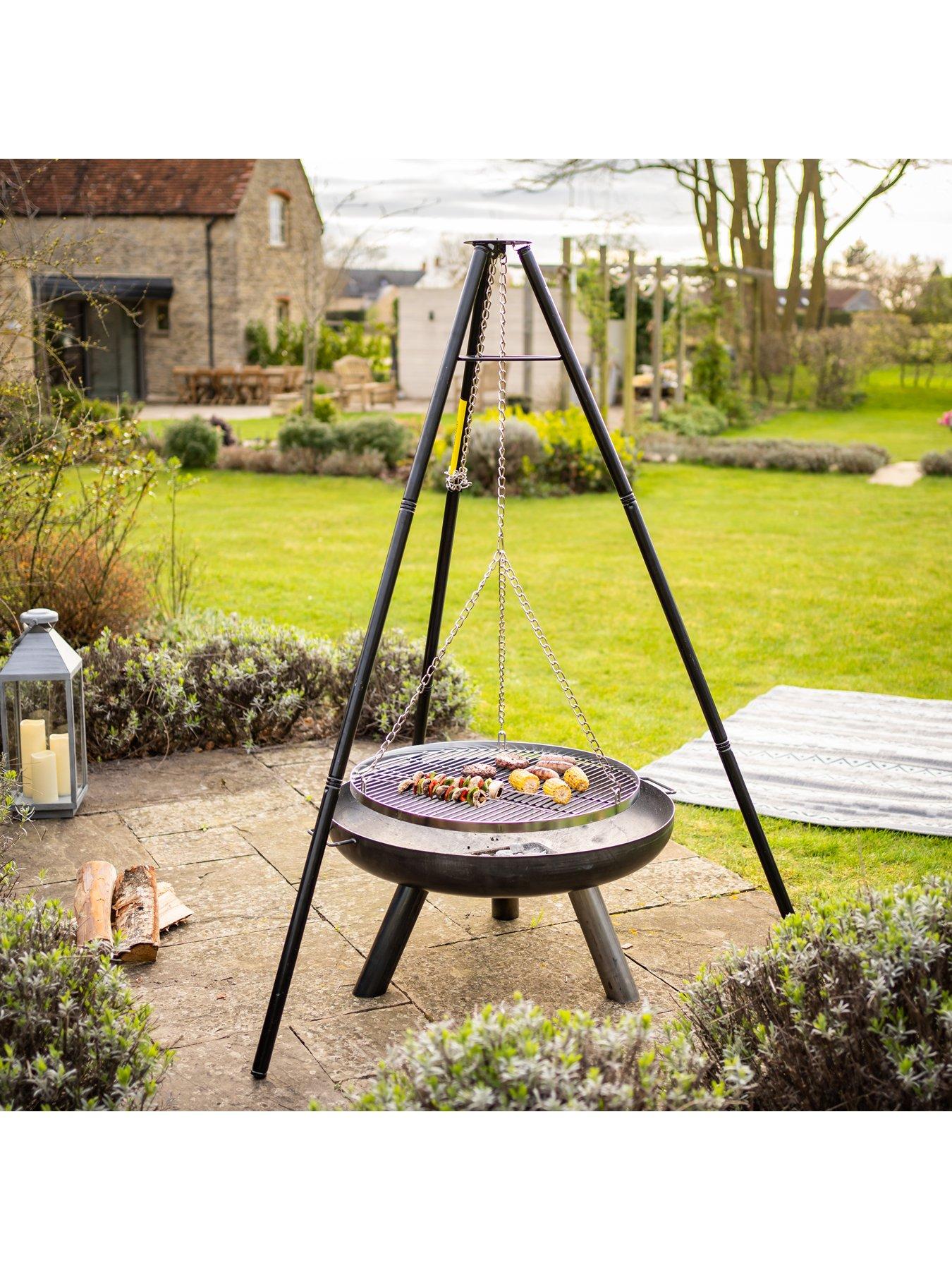 Fire pit tripod clearance with adjustable hanging grill