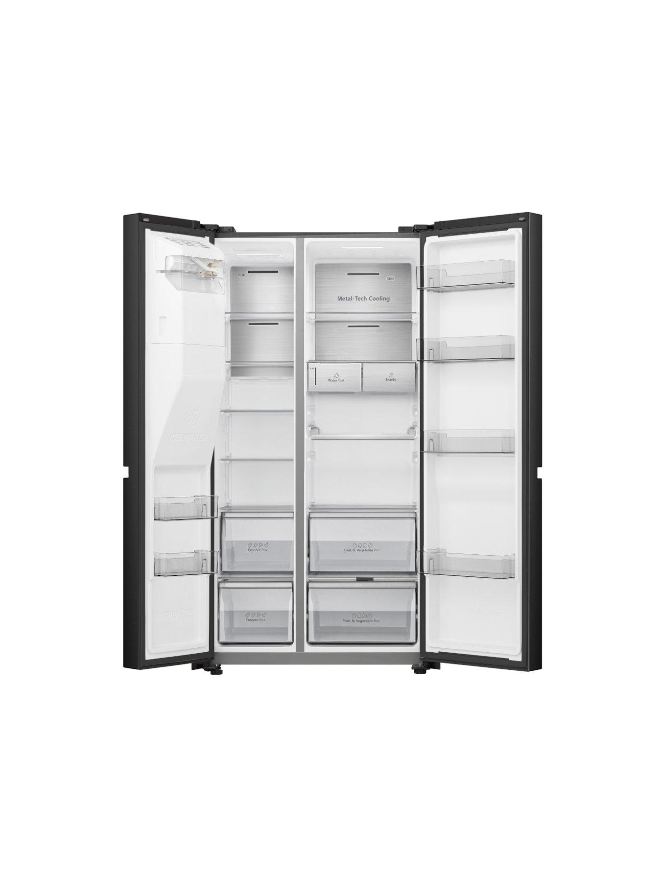 Image 2 of 8 of Hisense RS818N4TFE 91cm Wide&nbsp;Pureflat Fridge Freezer with Water &amp; Ice Dispenser - Black