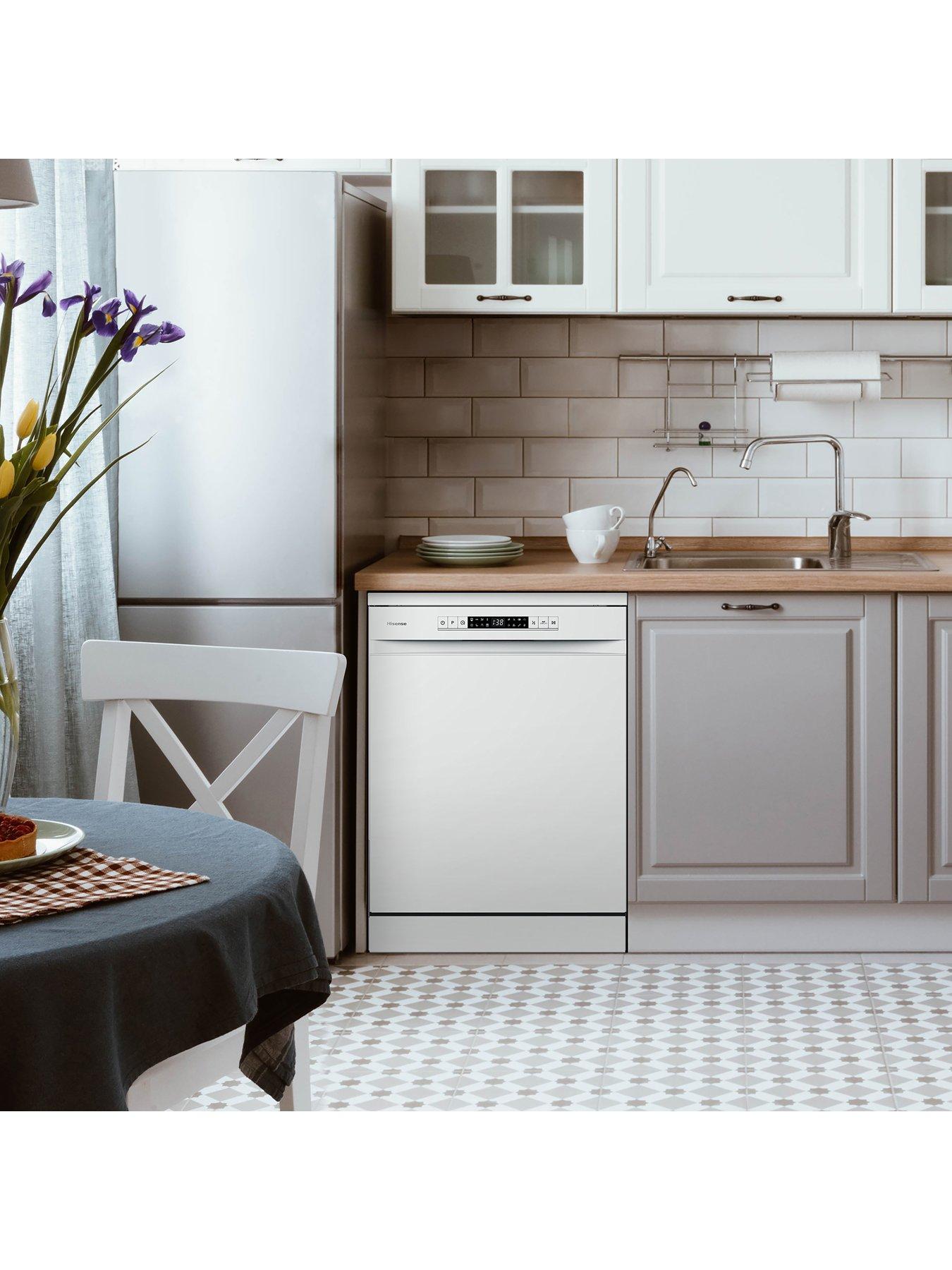 Image 6 of 7 of Hisense HS622E90WUK 13-Place&nbsp;Freestanding Dishwasher - White