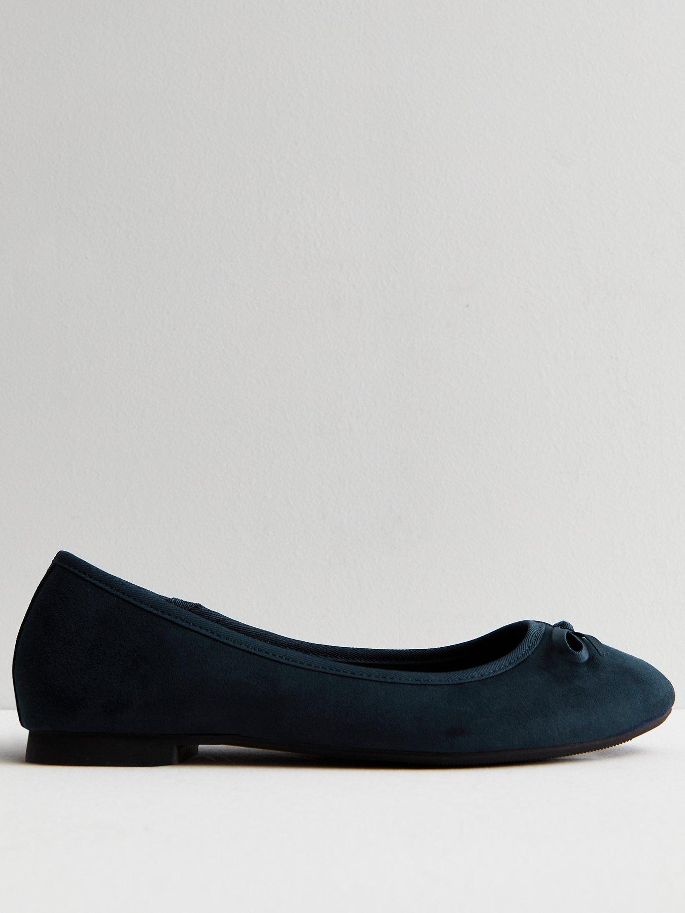 Navy ballerina deals pumps uk