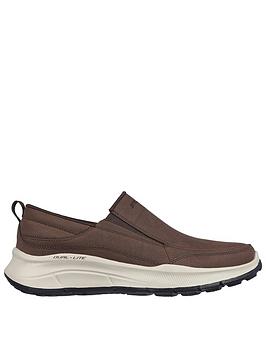 skechers equalizer 5.0 relaxed fit memory foam trainers - brown