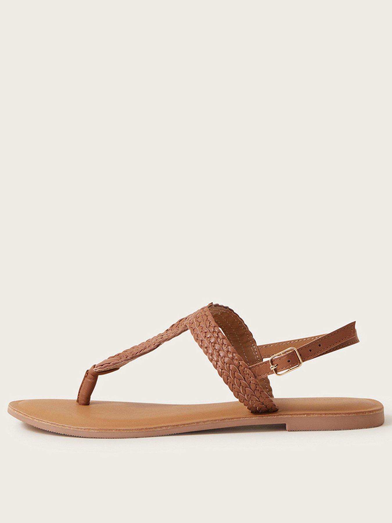 Toe post hot sale flat sandals