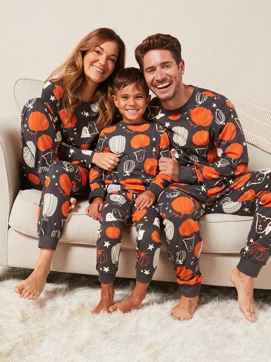 front image of mini-v-by-very-kids-family-halloween-pumpkin-pyjama-set--nbspblack