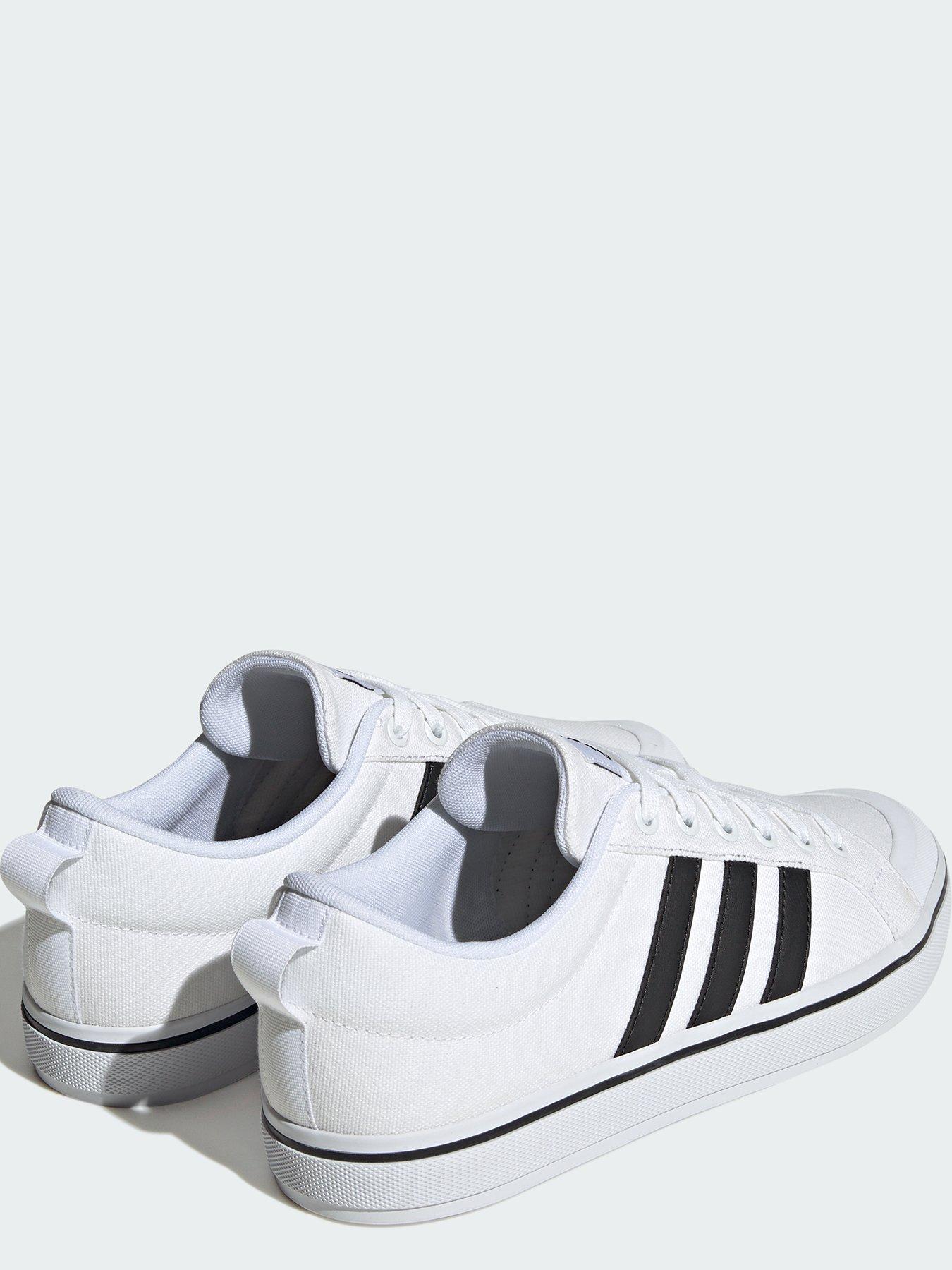 Mens white deals adidas trainers