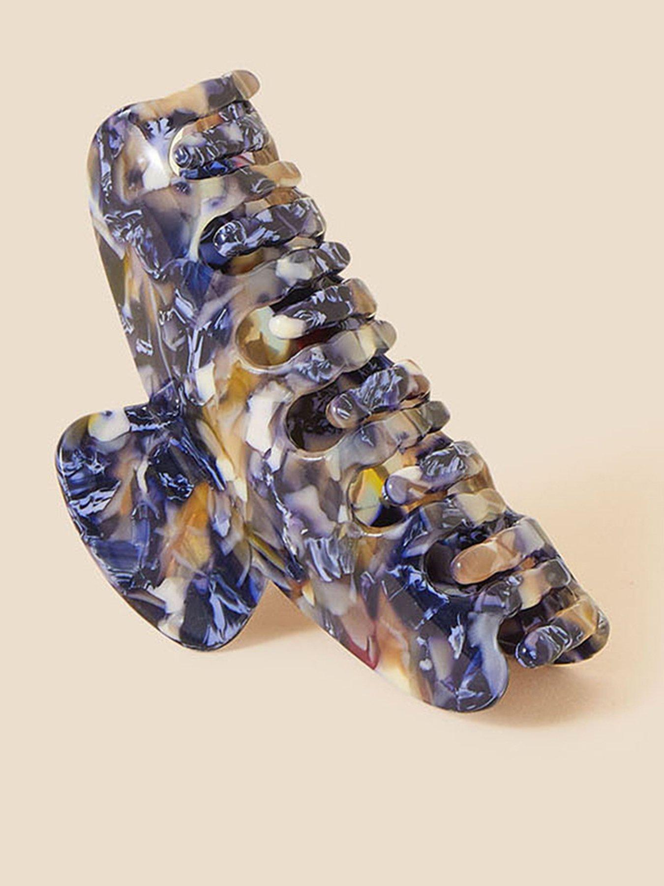 Image 1 of 3 of Accessorize Large Resin Claw Clip