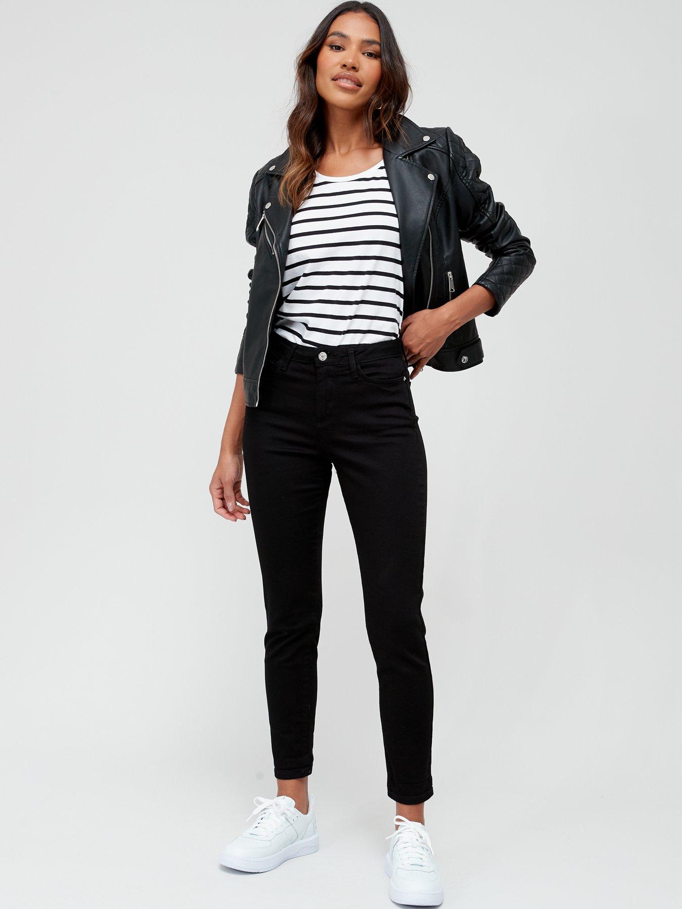 Image 3 of 6 of V by Very Relaxed Skinny Jeans - Black