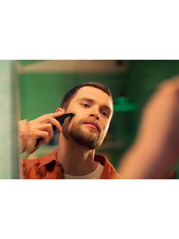 Image 5 of 7 of Philips OneBlade Pro 360 for Face & Body with 14-in-1 Adjustable Comb- Trim, Edge, Shave, QP6541/15