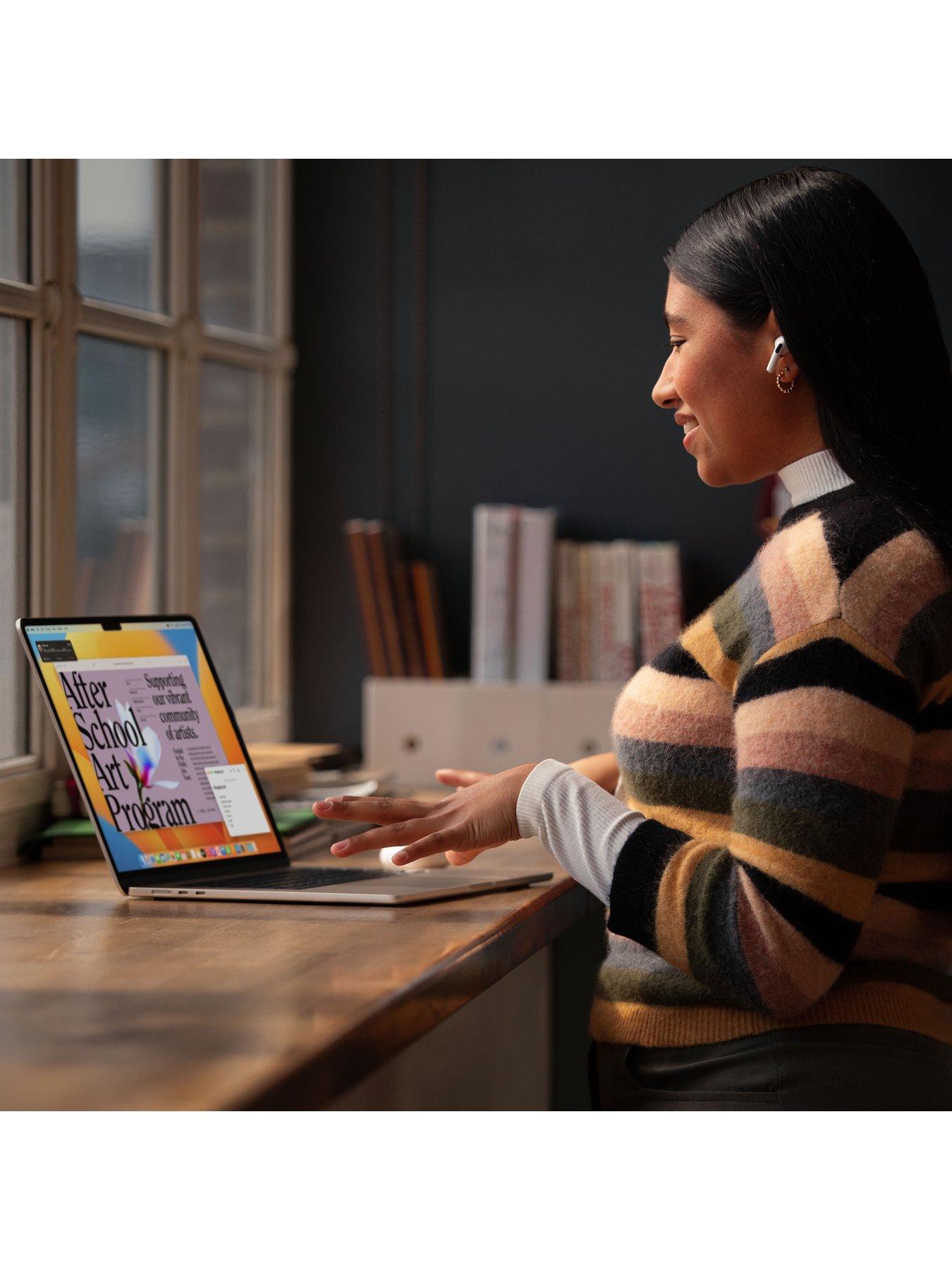 Image 6 of 8 of Apple MacBook Air&nbsp;(M2, 2023) 15-inch&nbsp;with 8-core CPU and 10-core GPU, 256GB - Space Grey