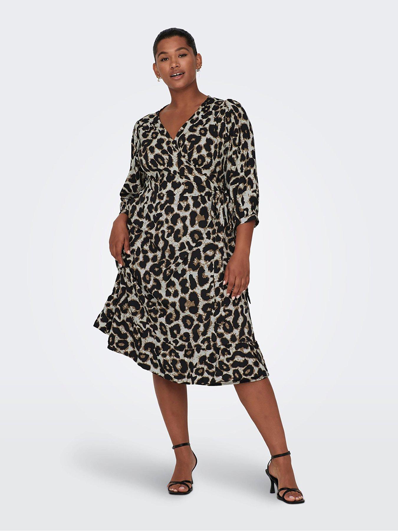 Chi chi curve liviah dress hotsell