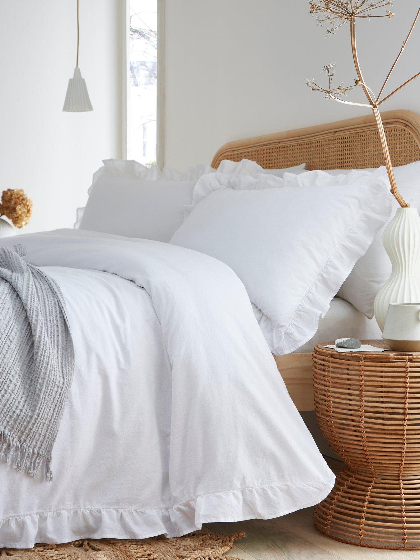Image 2 of 5 of Appletree 100% Cotton Loft Cassia Frill Duvet Set - SK