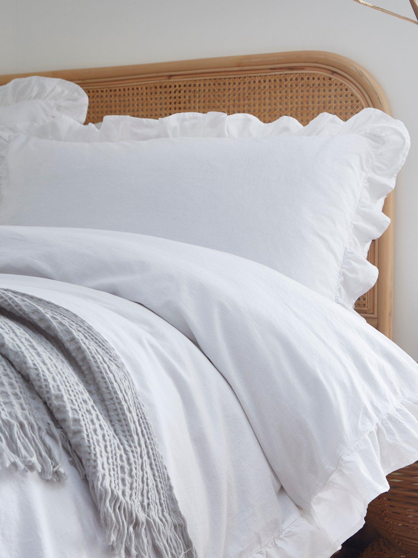 Image 4 of 5 of Appletree 100% Cotton Loft Cassia Frill Duvet Set - SK