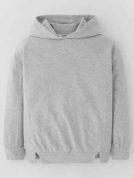 everyday-girls-essentials-sweat-hoodie